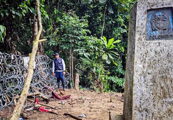 Las cercas buscan controlar el flujo de migrantes. Foto: EFE