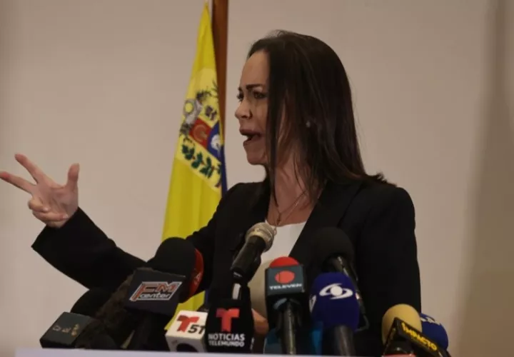 Para la opositora María Corina Machado, se puede hablar ya de transición en Venezuela. Foto: EFE