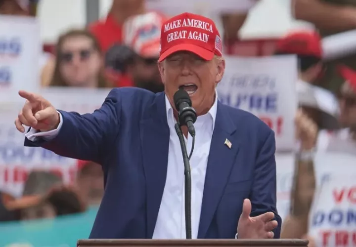 Candidato a la Presidencia de EE.UU. del Partido Republicano, Donald Trump, durante un acto de campaña. Foto:EFE