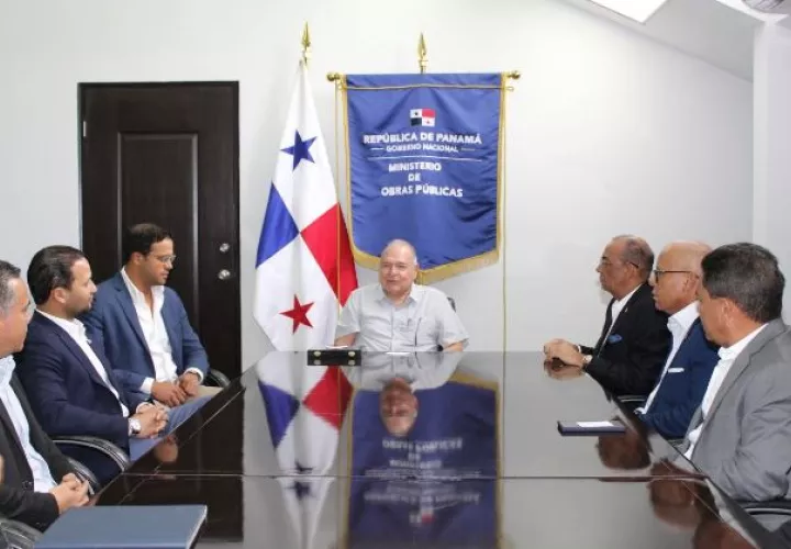 República Dominicana destaca métodos tecnológicos utilizados por Panamá en la reparación de carreteras. Foto: Cortesía