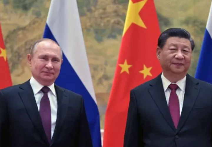 Presidente de China, Xi Jinping, junto a su homólogo de Rusia, Vladímir Putin. Foto: EFE