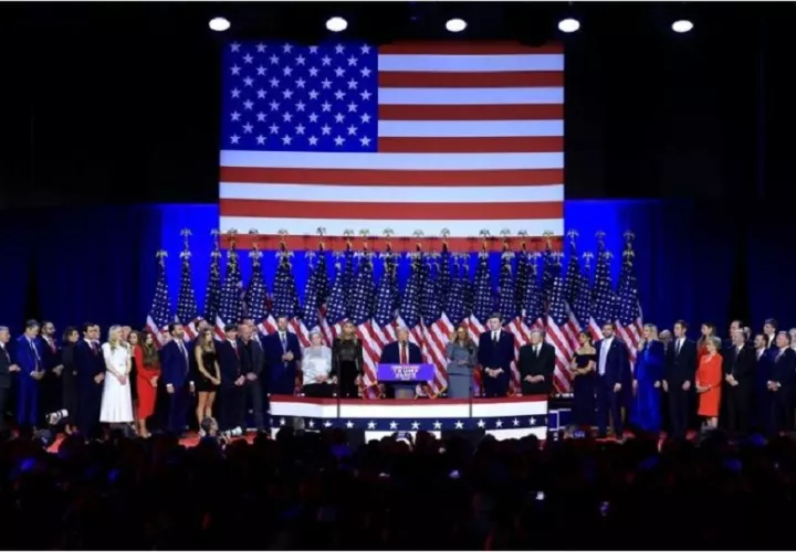 Donald Trump en su discurso tras proclamarse ganador de las elecciones. Foto: EFE