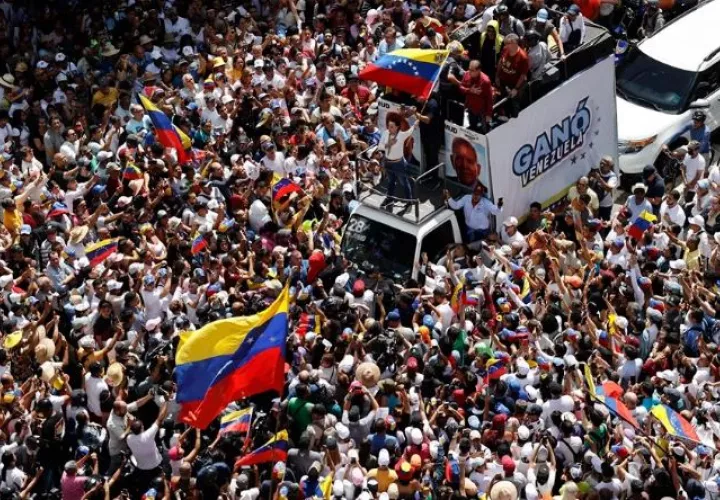 María Corina Machado en un acto de campaña. Foto: EFE