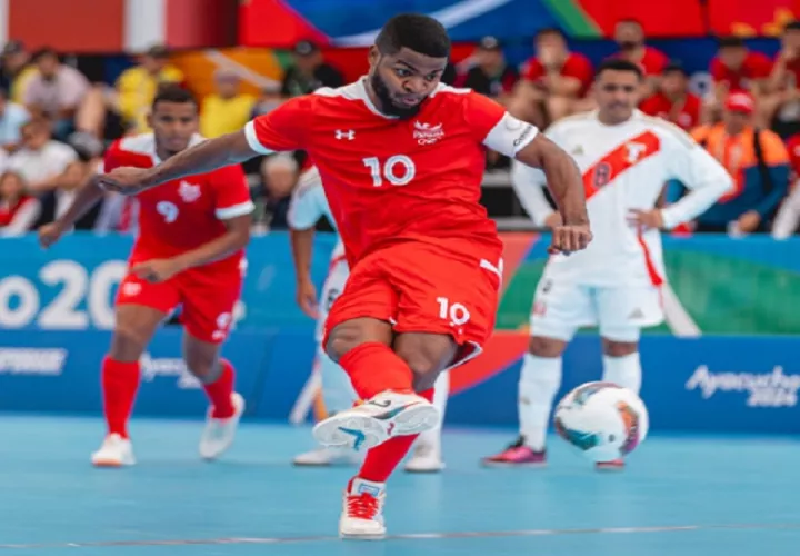 Alfonso Maquensi de Panamá antó un gol por la vía penal. Foto: COP