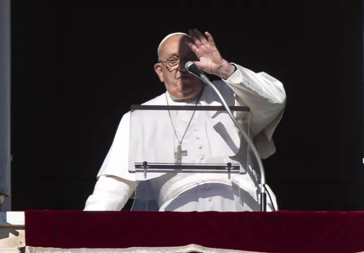El papa Francisco durante el rezo del ángelus. Foto: EFE