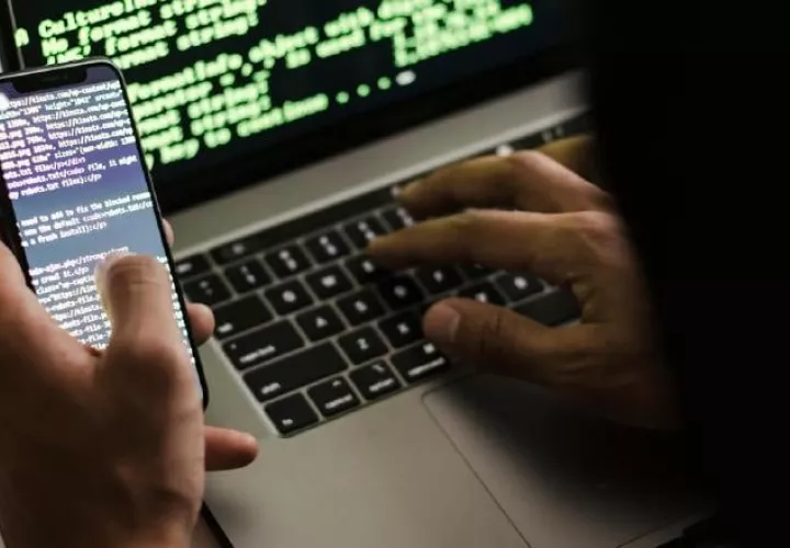 No haga clic en enlaces ni descargar archivos de correos electrónicos sospechoso. Foto: Pexels