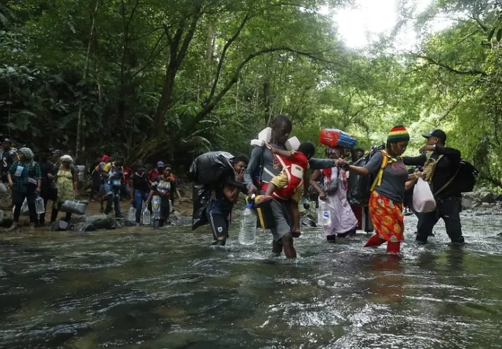 Migrantes en la Selva del Darién. Foto: Cortesía