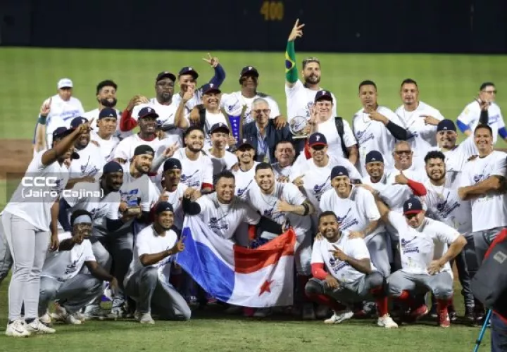 Panamá festeja el título de la Serie de las Américas. Foto: Probeis