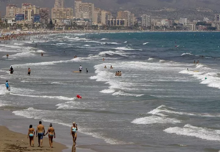 El cambio climático también aumentó la intensidad de las precipitaciones en al menos un 10% en el periodo 2023-24. Foto: EFE