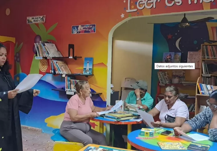 Este taller proporcionó herramientas pedagógicas para fomentar la lectura, la escritura y la oralidad en distintos grupos etarios. Foto: Cortesía