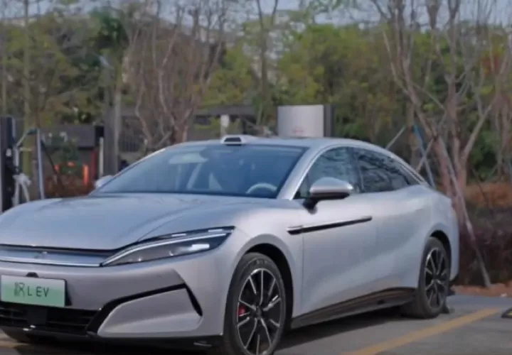 Estas innovaciones posicionan a BYD a la vanguardia de la tecnología automotriz.