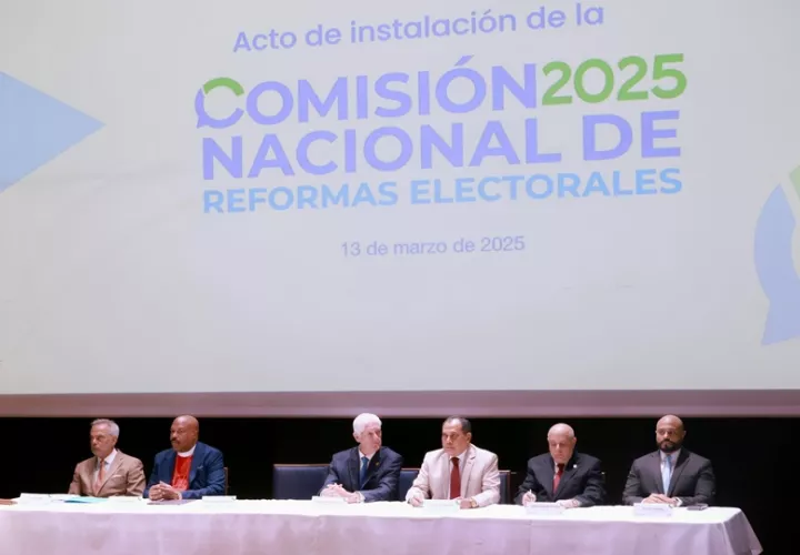 El acto de instalación de la Comisión Nacional de Reformas Electorales se desarrolló este jueves. Foto: Cortesía