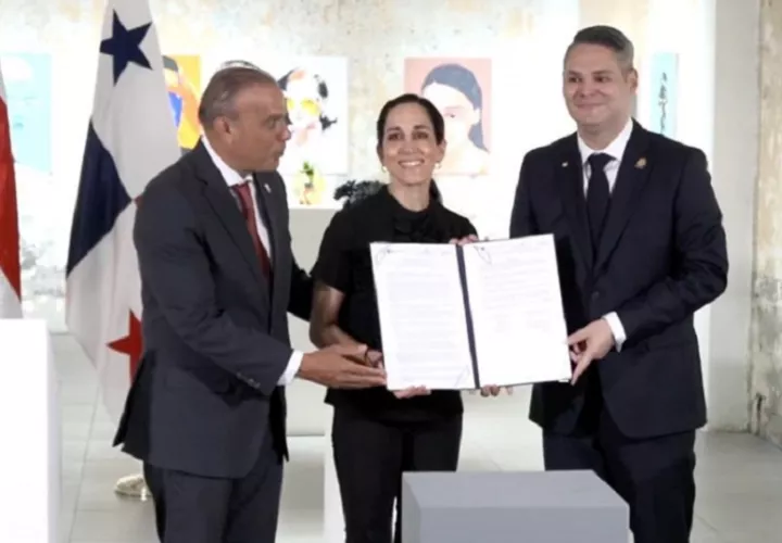 María Eugenia Herrera Correa, ministra de Cultura de Panamá junto a Jorge Rodríguez Vives, ministro de Cultura y Juventud de la República de Costa Rica. Foto: IG