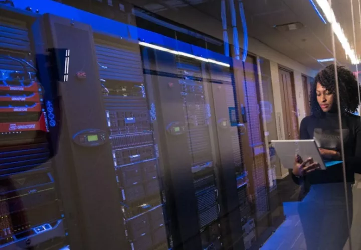 La seguridad de un Data Center no puede depender de un solo nivel de defensa. Pexels/Ilustrativa