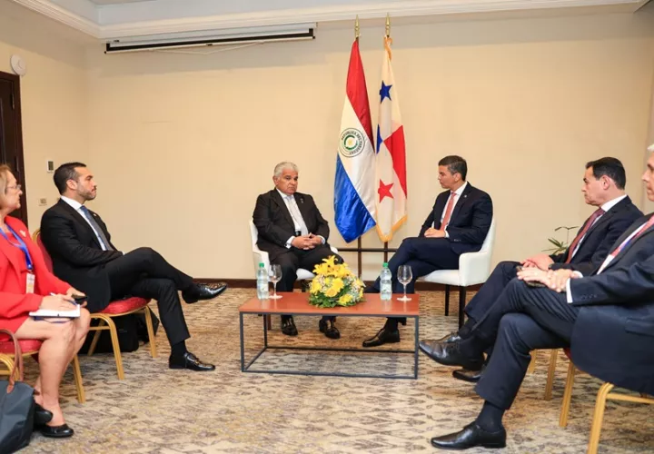 Encuentro bilateral en Paraguay. Foto: Cortesía