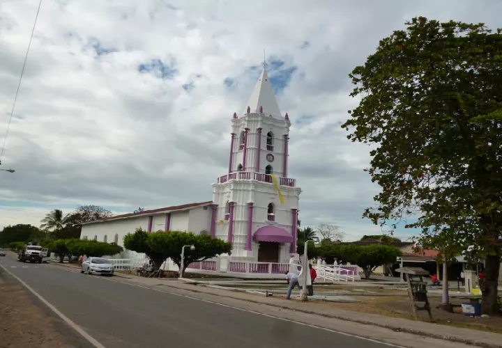 Roberto Pinzón, que hay suficientes muestras y el potencial en Veraguas, para validar un corredor religioso turístico. Foto. Melquíades Vásquez