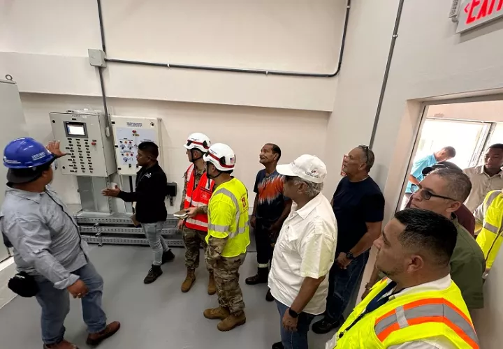 Durante la época lluviosa, algunos sectores de la avenida Meléndez y Amador Guerrero se inundan afectando las viviendas, comercios, además del libre tránsito vehicular. Foto. Cortesía
