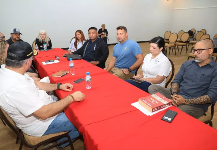 Ministros se encuentran en Bocas del Toro. Foto: Cortesía