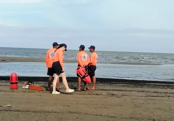 Las autoridades marítimas mantienen la vigilancia en las costas y reiteraron que cualquier nueva alerta será comunicada a tiempo para salvaguardar la vida humana en el mar. Foto. Thays Domínguez