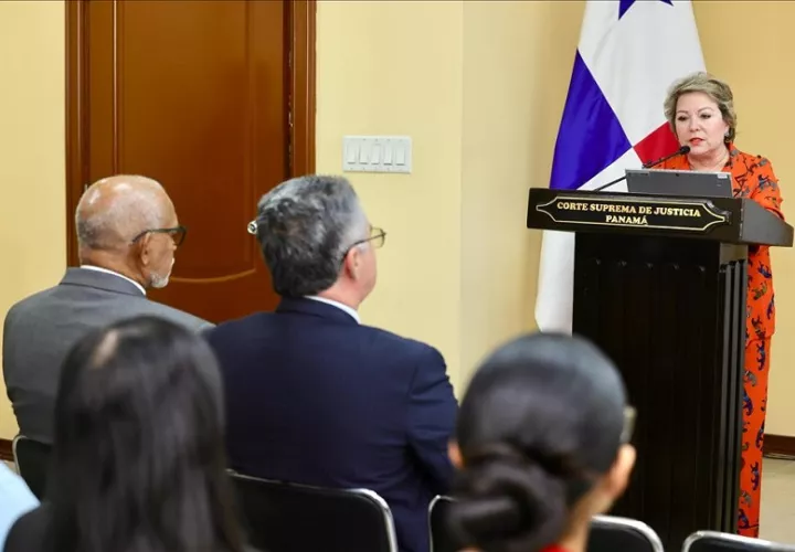 El salario actual de los magistrados es de $14,000. Foto: Cortesía