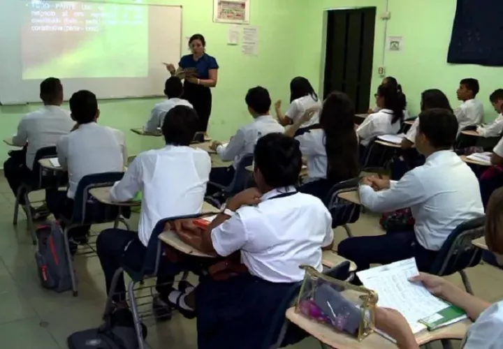 Estudiantes en el aula de clases. Foto: Archivo. 