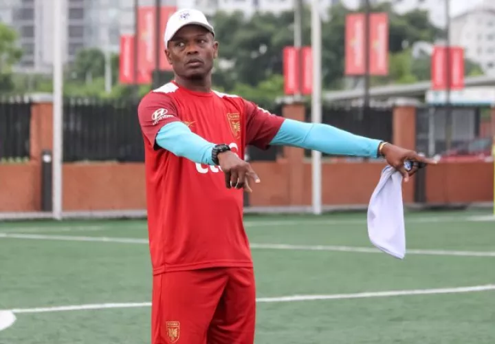Jorge Dely Valdés, técnico de la Sub-20 de Panamá. Foto: FPF
