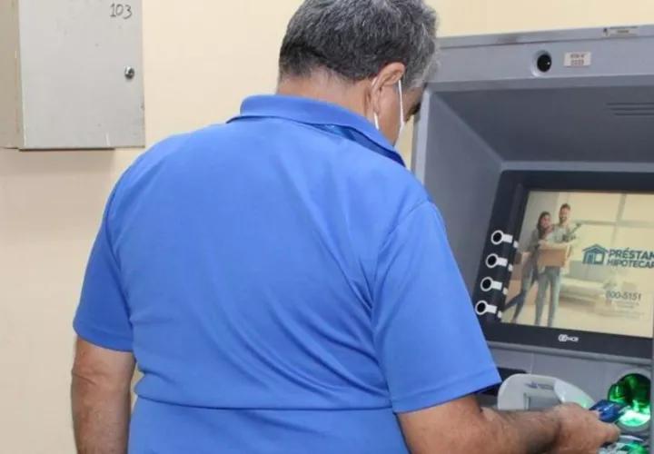 El beneficio debió entregarse en la quincena pasada. Foto: Archivo