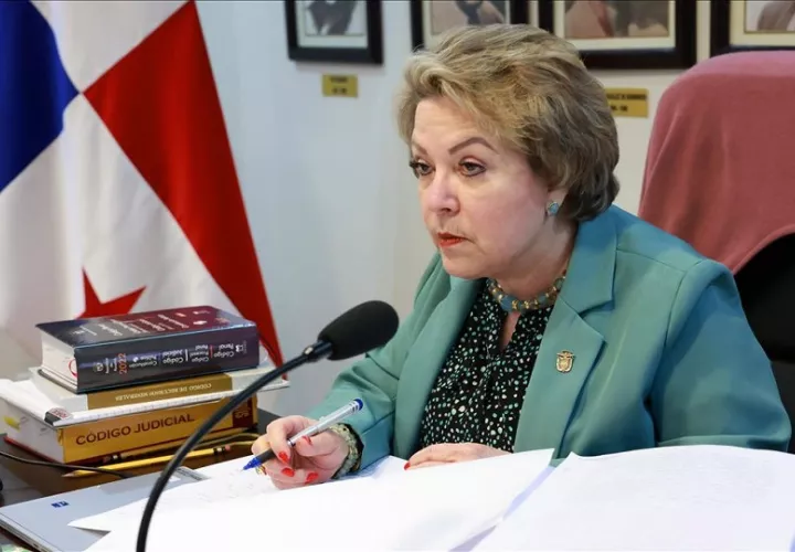La presidenta de la Corte Suprema de Justicia, María Eugenia López, pretendía jubilarse con el 100% de su último salario. Foto: Cortesía