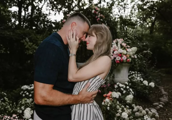 Travis Kelce y Taylor Swift. Foto: Instagram / @taylorswift