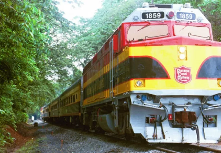 ferrocarril_del_canal_de_panama_crispiano_adames_autoridad_maritima_de_panama_amp.jpg
