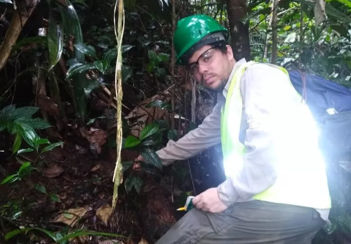 Jonatan Montenegro, biólogo de la Minera Panamá. Foto: Cortesía