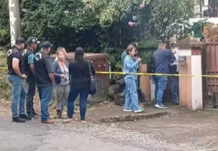 El cuerpo se encontraba en la vivienda, además registraba golpes. Foto. Cortesía