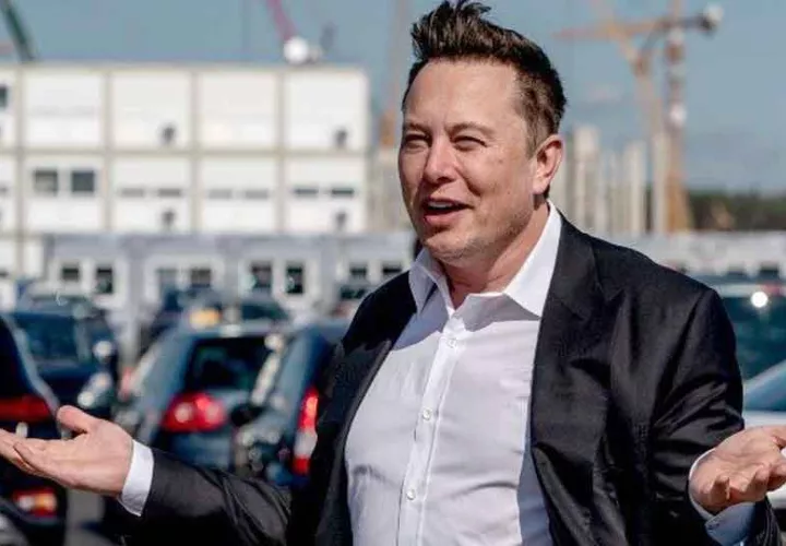 Elon Musk se quedaría con 432 millones de nuevas acciones si se logra la aprobación. Foto EFE