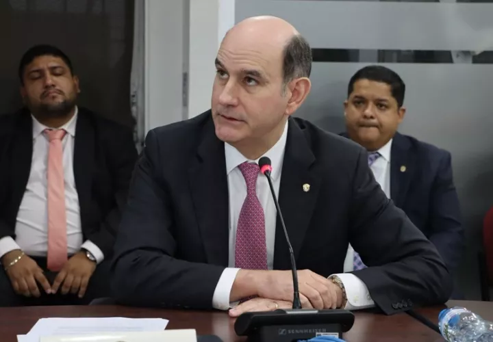 Felipe Chapman, ministro de Economía y Finanzas. Foto MEF
