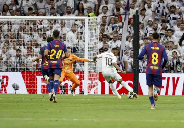 mbappe_bellingham_real-madrid_clasico_fc-barcelona_barca_santiago-bernabeu_0.jpg