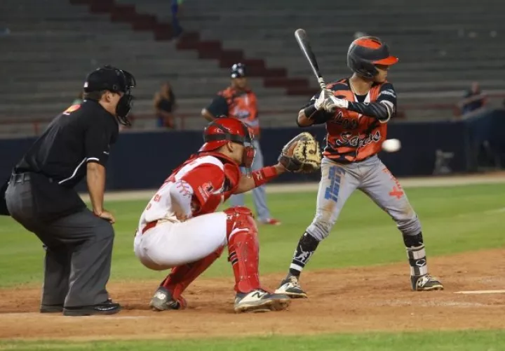 Prodena aumentó los derechos de transmisión en el béisbol. Foto: Fedebei