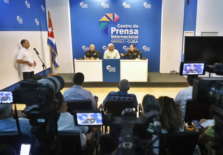 Conferencia de prensa. Foto: EFE