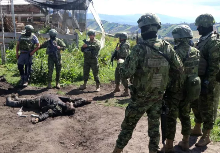 ejercito_ecuador_baja_colombia.jpg