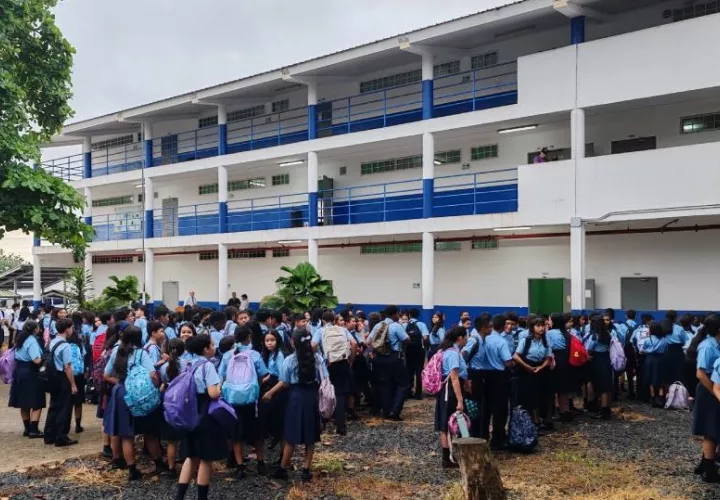 Se han habilitado la Escuela Nuevo Arraiján, Lucas Bárcenas, Primer Ciclo Balboa, Zaida Núñez y Moisés Castillo Ocaña.  Además del IPT La Chorrera, Guillermo Endara Galimani, Ingeniero Tomás Guardia, Centro Educativo San Carlos, Centro Educativo de Veracruz. Foto. Eric Montenegro