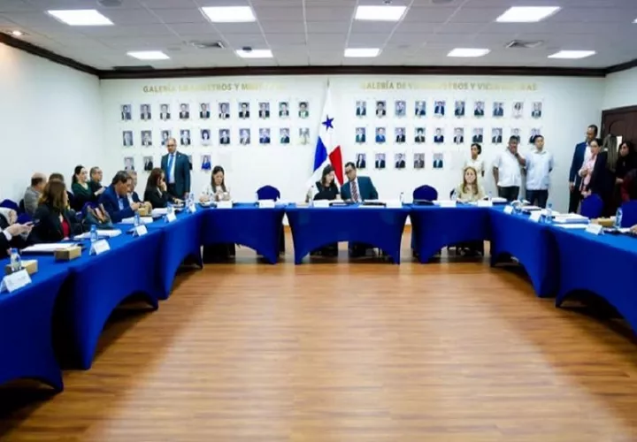 La última sesión ordinaria de la mesa tripartita instalada en la sede principal del Mitradel se desarrollará este miércoles.  Foto: Cortesía 