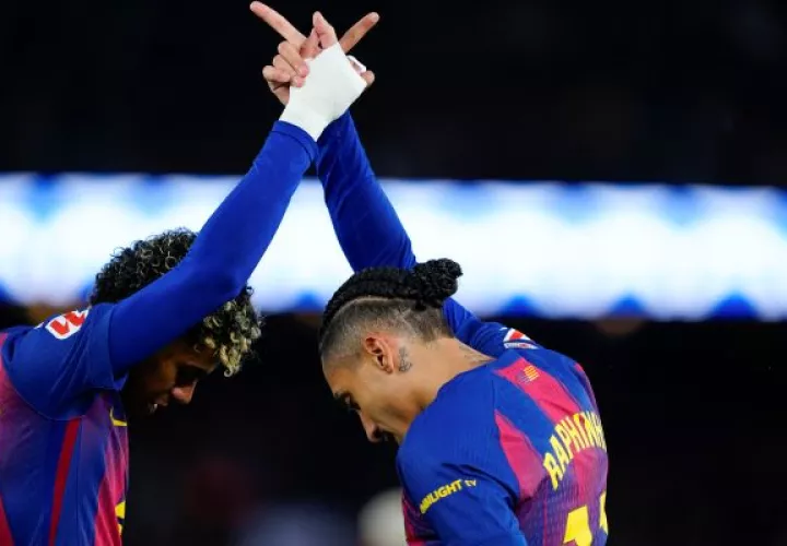 Yamal y Raphimnha, del Barcelona, festejan. Foto: EFE 