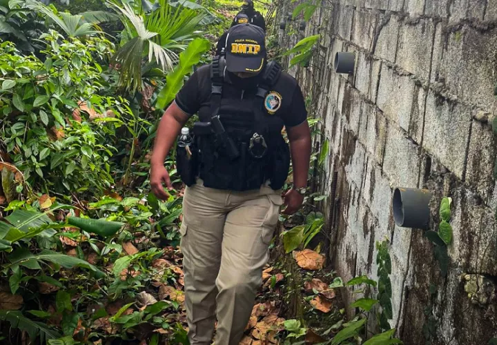 Kenneth Quintero De Sedas, de 21 años, iba caminando cuando fue sorprendido por un sujeto que le efectuó varios disparos.