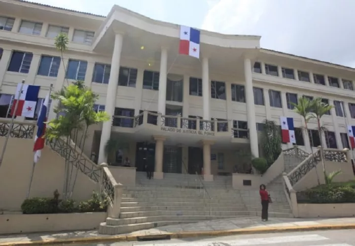 Fachada del palacio de justicia Gil Ponce. Foto: Archivo