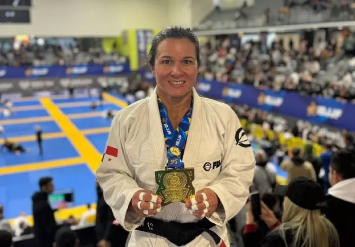 Jennisín Rosanía, ganó oro en Jiu Jitsu en torneo europeo. Foto: Cortesía