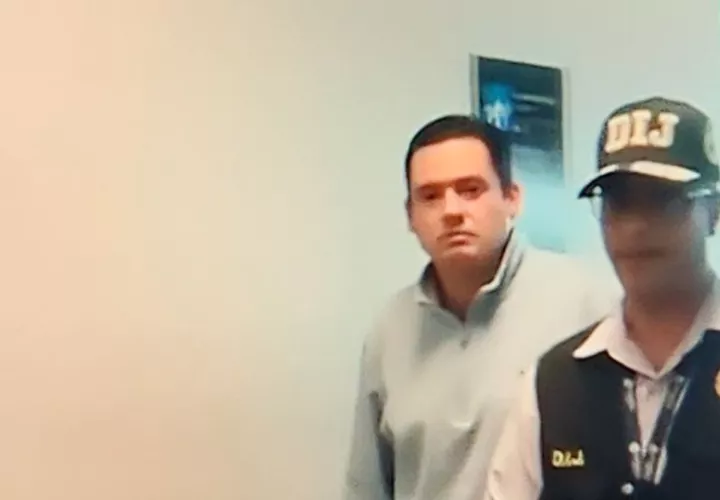 Llegada del expresidente de la República, José Gabriel Carrizo.