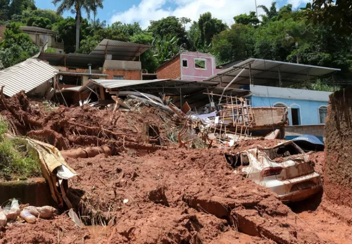Zona afectada por fuertes lluvias en el barrio 3 Moinhos, en Juiz de Fora (Brasil). Foto: EFE