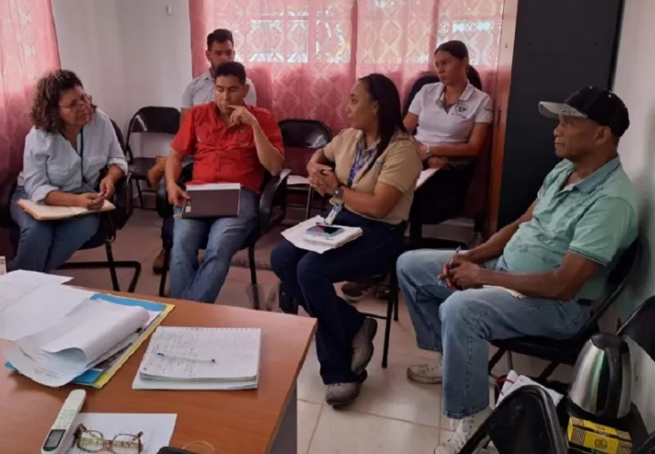 Durante el encuentro. Foto: Diomedes Sánchez
