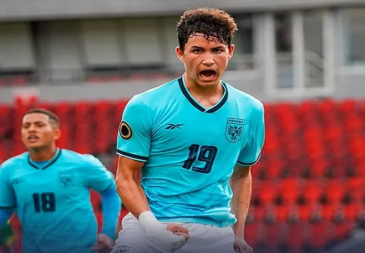 Thiago Chalmers anotó tres goles para Panamá. Foto: FPF