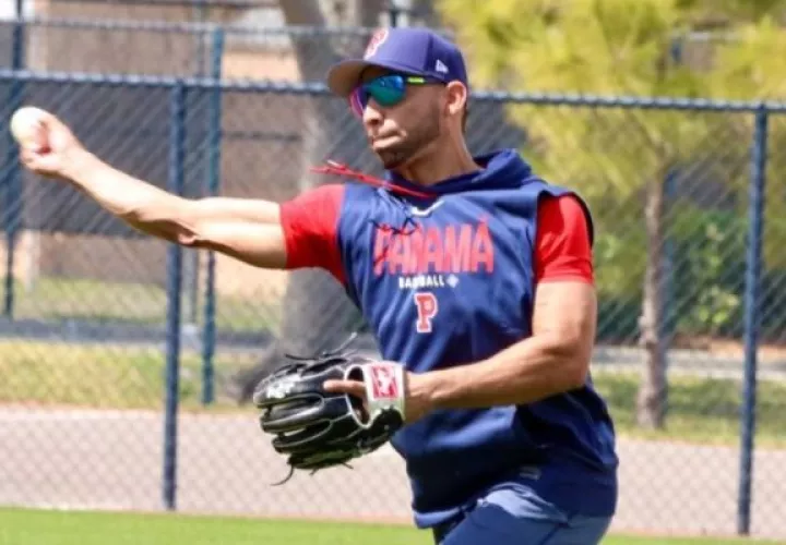 José 'Chema' Caballero, jugador de los Yanquis entrena con Panamá. Foto: Fedebeis