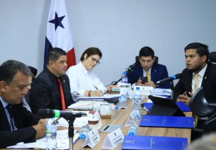 Comisión de Educación, Cultura y Deportes de la Asamblea Nacional. Foto: Cortesía